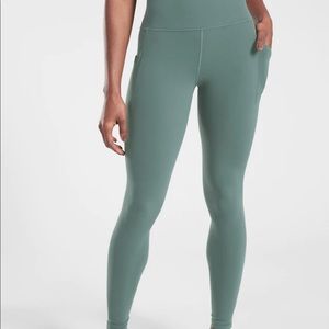 Athleta Salutation Stash Pocket II Tight NWT